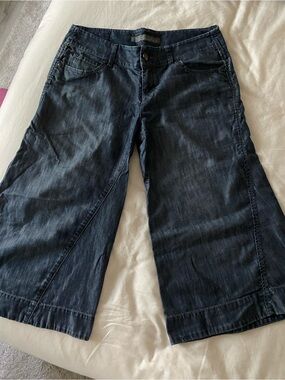 Level 99 Capris